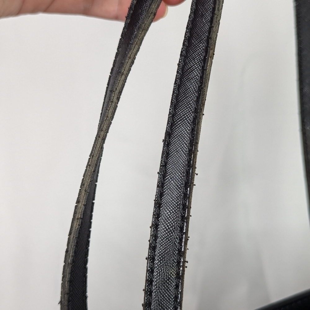 Marc Jacobs Saffiano Black Leather Luggage Tag Shoulder Tote Bag - Picture 8 of 13